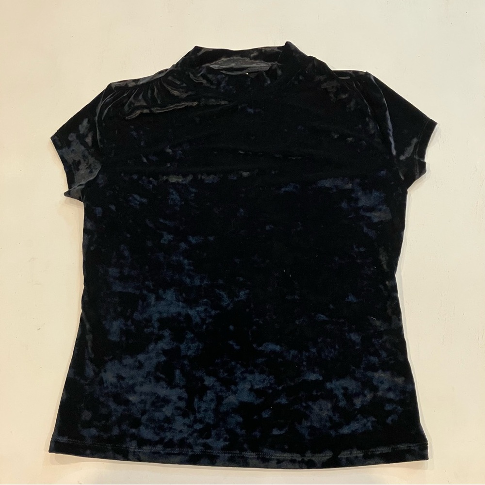 A New Day | Crushed Black Velvet Short Sleeve Top - Picture 2 of 6